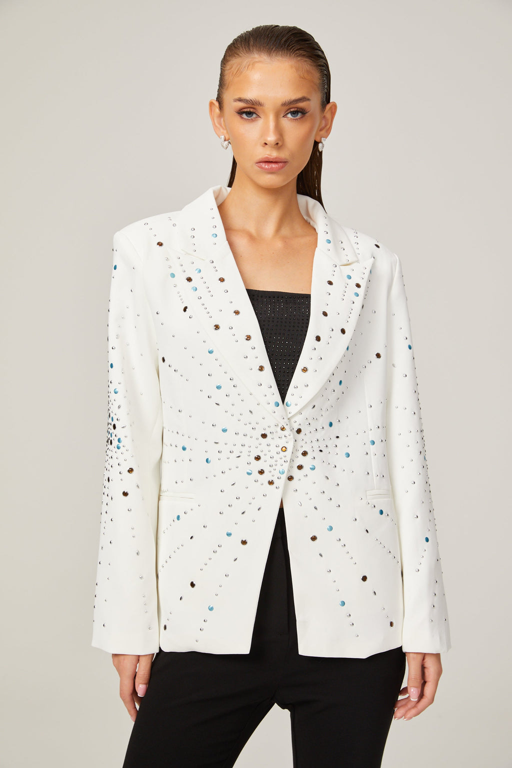 Jocelyne Beyaz Suni Elmaslarla Süslenmiş Blazer
