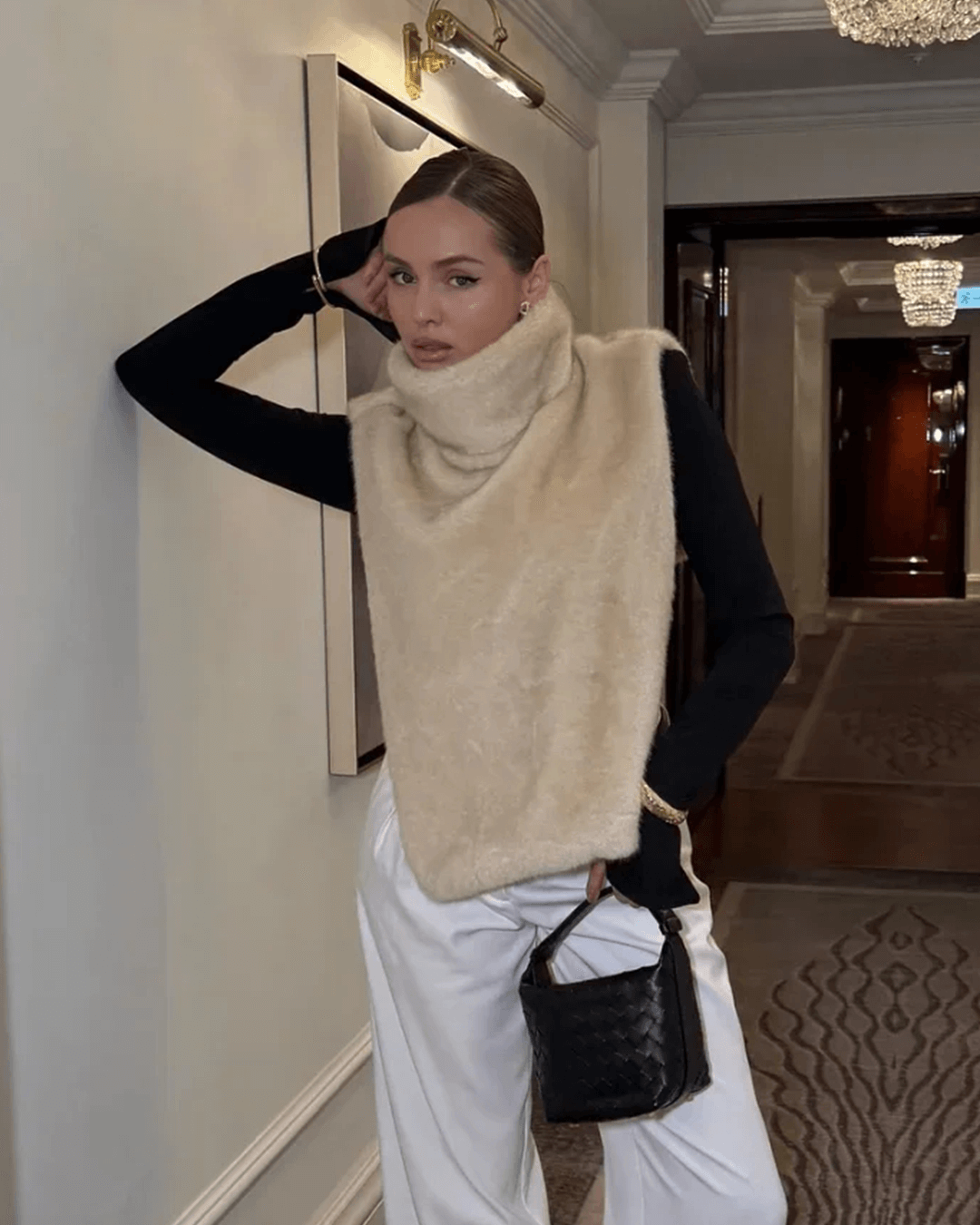 Rina Suni Kürk Balıkçı Yaka Yelek