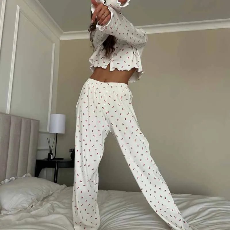 Aiza Uzun Kollu Çiçek Desenli Pijama Takımı