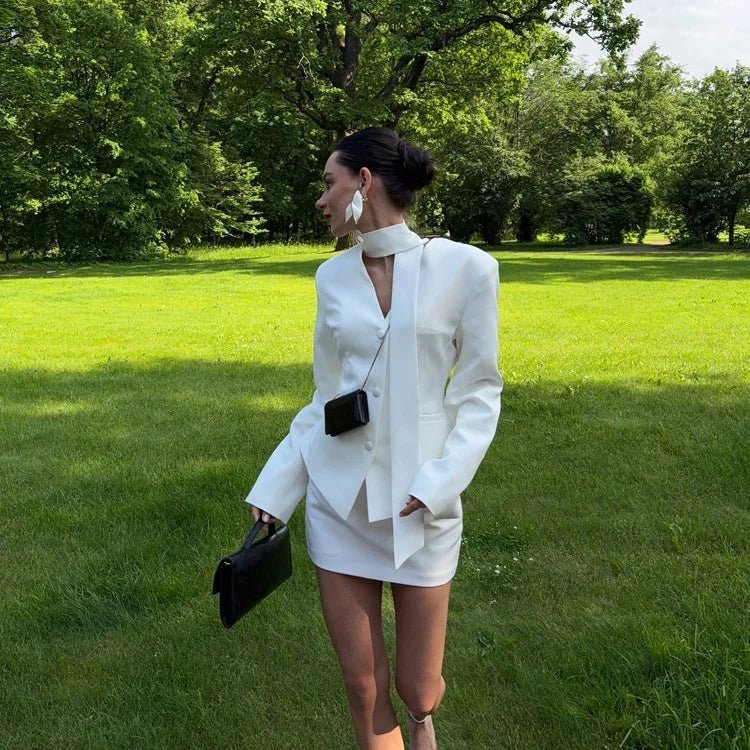 Lexie Belden Sıkılaştırılmış Blazer Ceket ve Etek Takımı