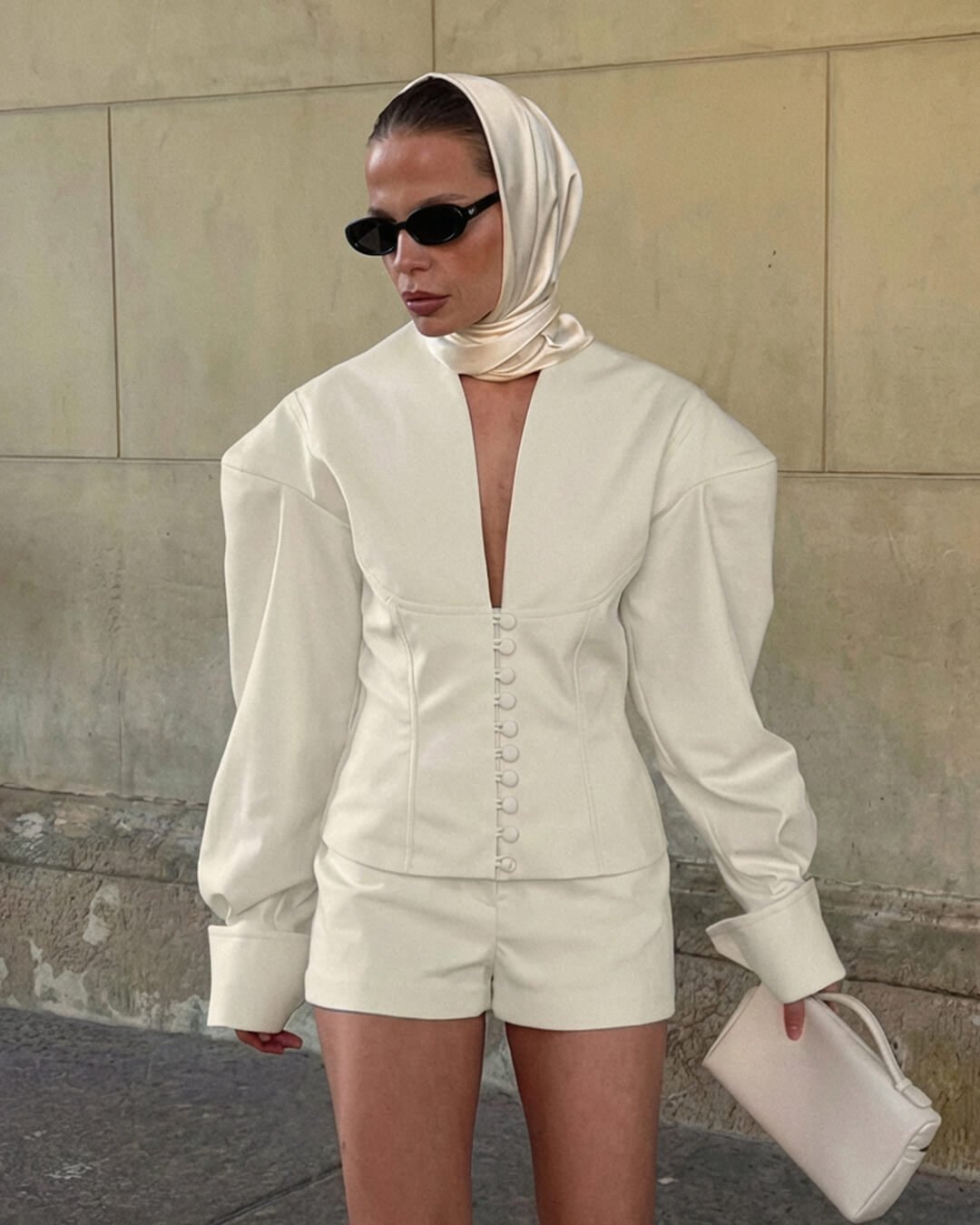 Angelica Belden Sıkılaştırılmış Blazer Ceket ve Şort Takımı