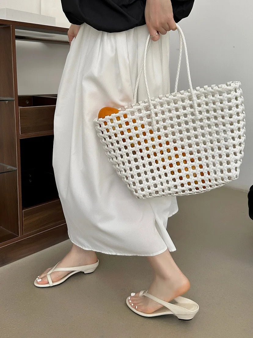Sophia Klipsli Parmak Ucu Düz Terlik