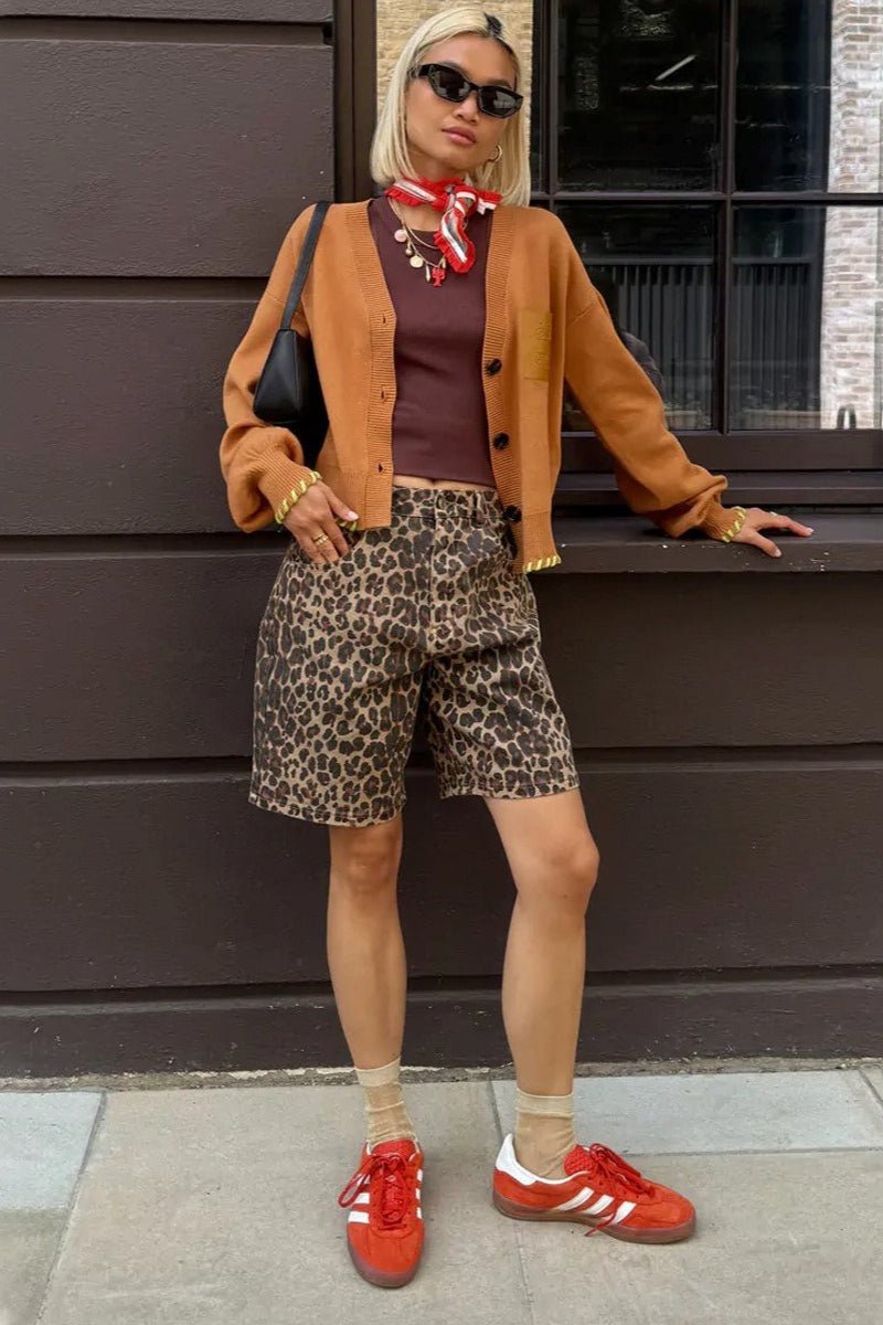 Nicole Leopar Desenli Şort