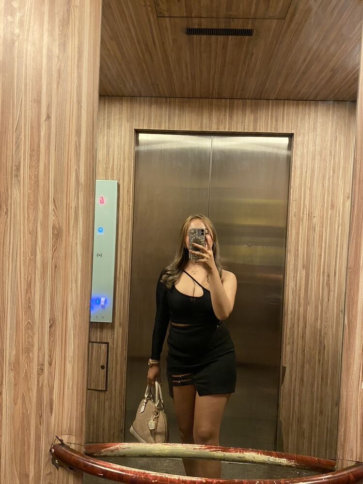 Celeste Asimetrik Kesimli Crop Top