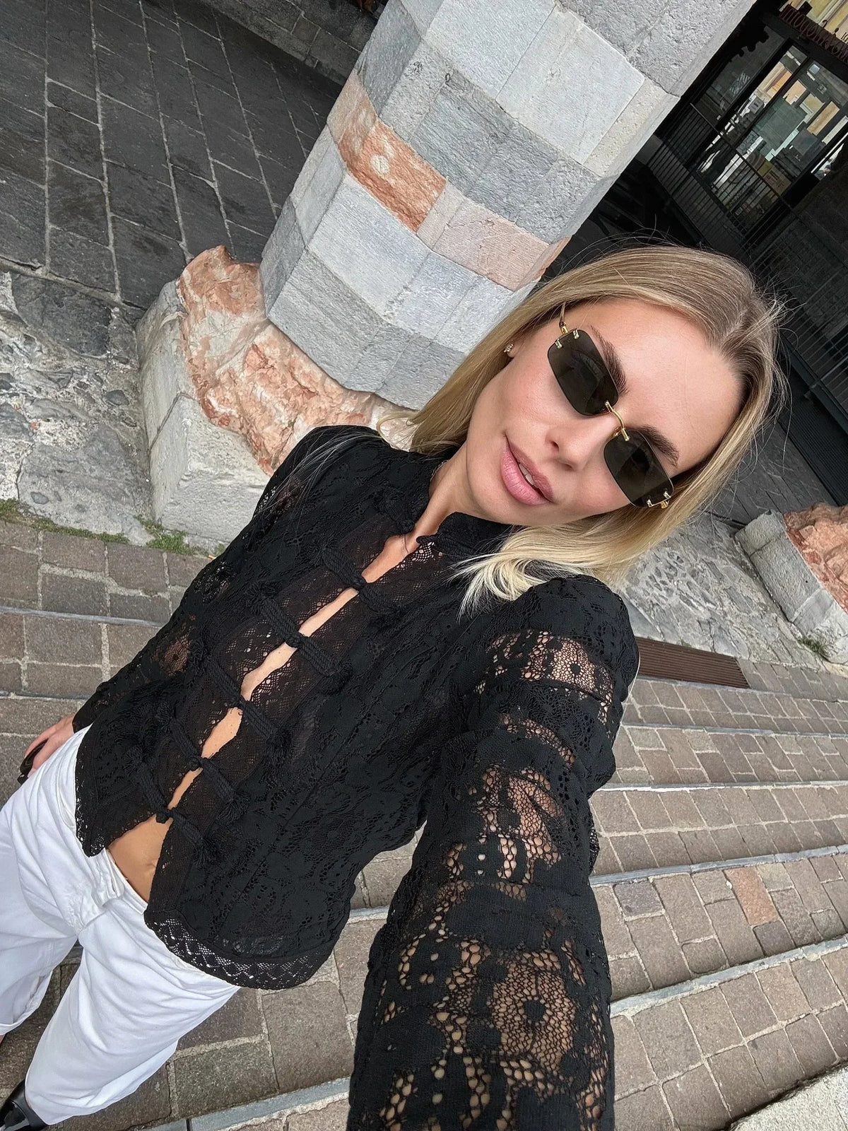 Katalina Kabarık Kollu Dantel Bluz