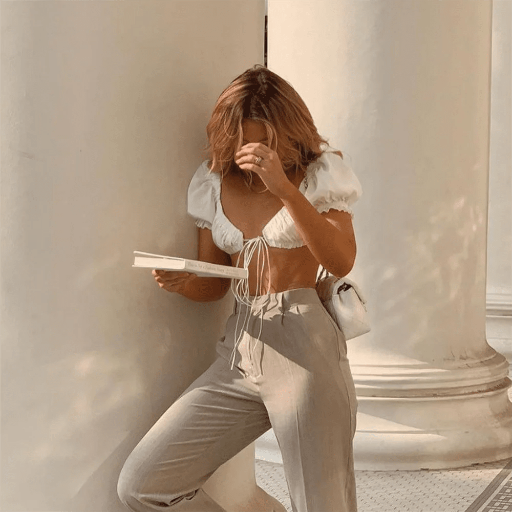 Rebecca Bağlamalı Ön Kısımlı Kısa Sütyen Üstü